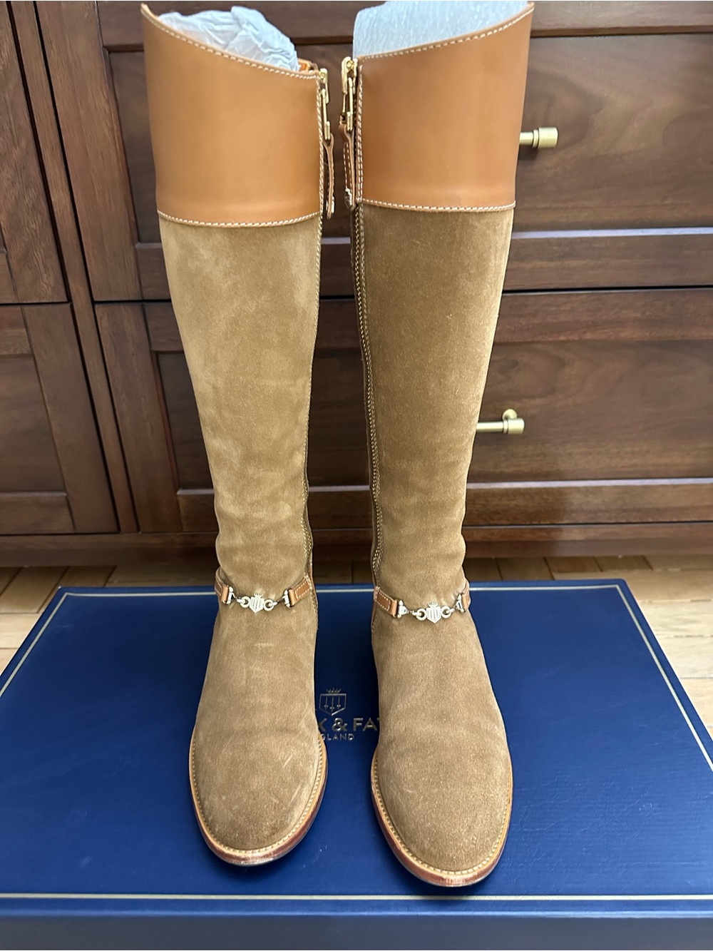 Fairfax & Favor Octavia Tan Suede Boots - Size 38 Narrow Fit - Picture 2 of 10